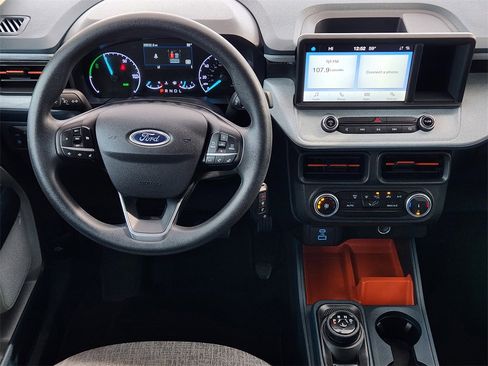 Used 2024 Ford Maverick XLT image 25