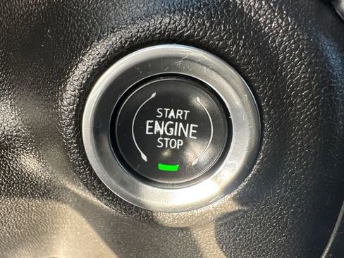 Used 2019 Chevrolet Silverado 1500 LT Trail Boss image 32