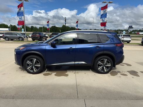 Used 2023 Nissan Rogue Platinum AWD/4WD image 8