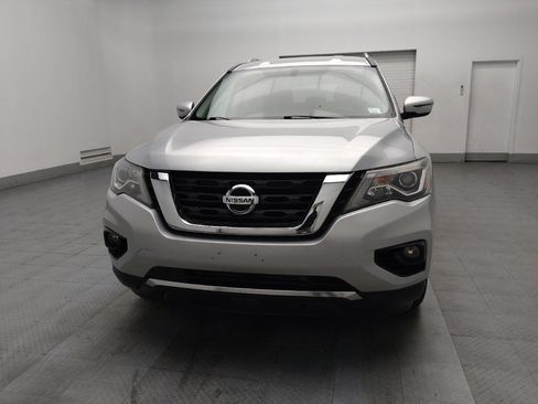 Used 2019 Nissan Pathfinder SV image 15