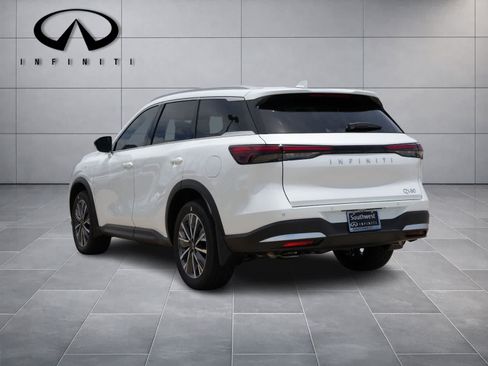 New 2027 INFINITI QX60 Luxe w/ Cargo Package FWD image 5