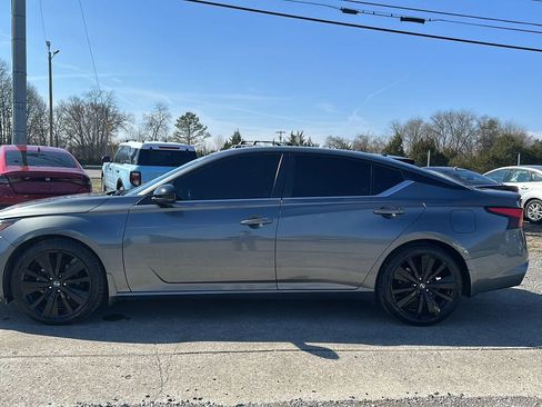 Used 2022 Nissan Altima 2.5 SR w/ Midnight Edition Package image 6