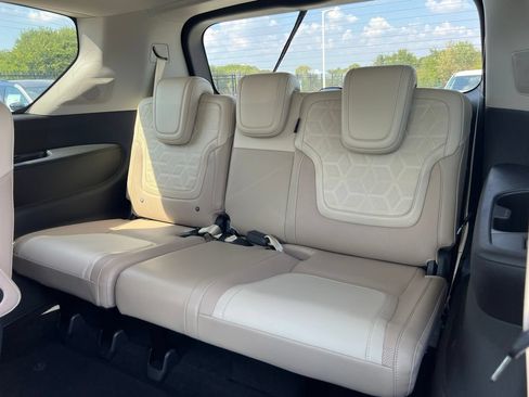 Used 2026 Nissan Armada Platinum RWD image 12