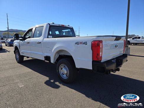 New 2026 Ford F250 XL image 3
