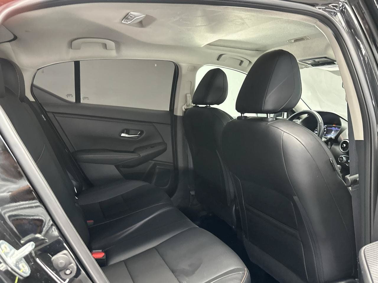 Used 2024 Nissan Sentra SR w/ SR Premium Package FWD image 11