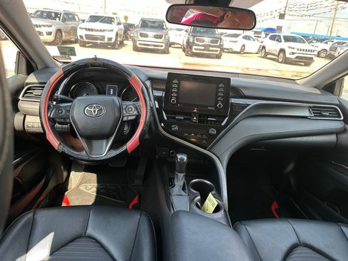 Used 2021 Toyota Camry SE FWD image 8
