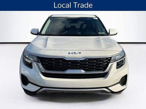 Used 2023 Kia Seltos LX image 2