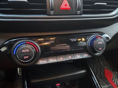 Used 2023 Kia Forte GT-Line w/ GT-Line Technology Package image 13