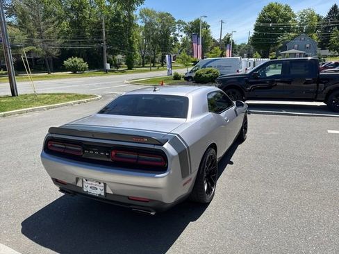 Used 2017 Dodge Challenger R/T Scat Pack RWD image 6