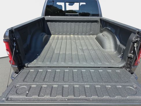 Used 2026 RAM 1500 Big Horn AWD/4WD image 10