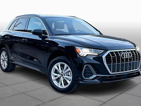 Used 2025 Audi Q3 2.0T Premium w/ Convenience Package image 2