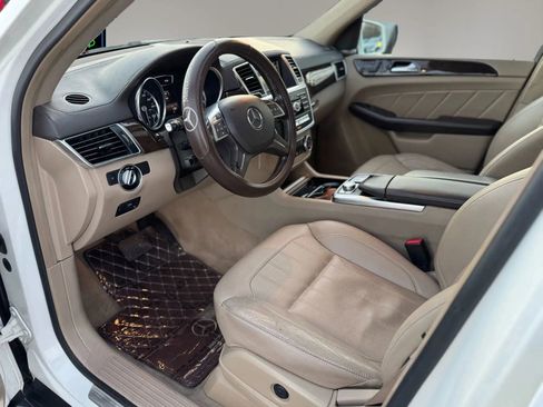 Used 2015 Mercedes-Benz GL 450 4MATIC w/ Appearance Package image 11