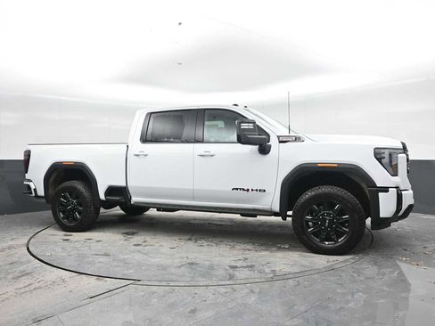 New 2026 GMC Sierra 2500 AT4 w/ AT4 Premium Plus Package image 9