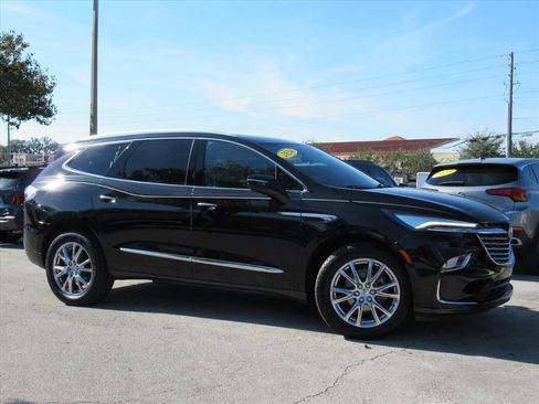 Used 2024 Buick Enclave Essence w/ Experience Buick Package image 2