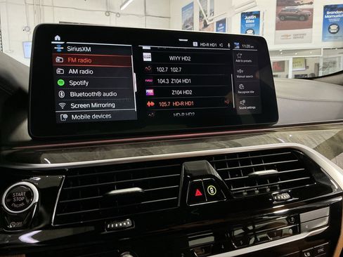 Used 2022 BMW M550i xDrive w/ Dynamic Handling Package AWD/4WD image 19