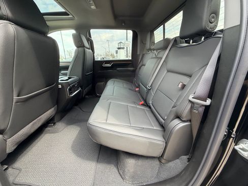 New 2026 GMC Sierra 2500 Denali w/ Denali Reserve Package image 8