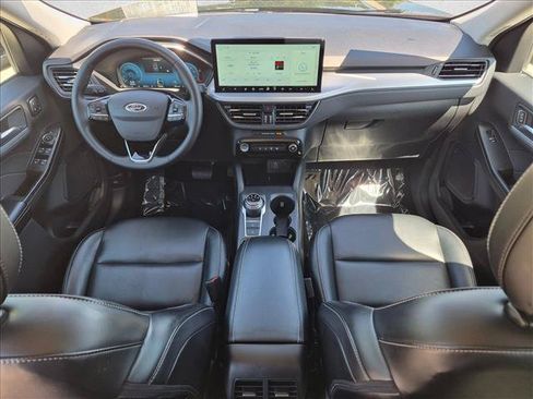 Used 2025 Ford Escape Platinum AWD/4WD image 18