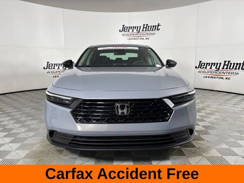 Used 2025 Honda Accord SE image 3