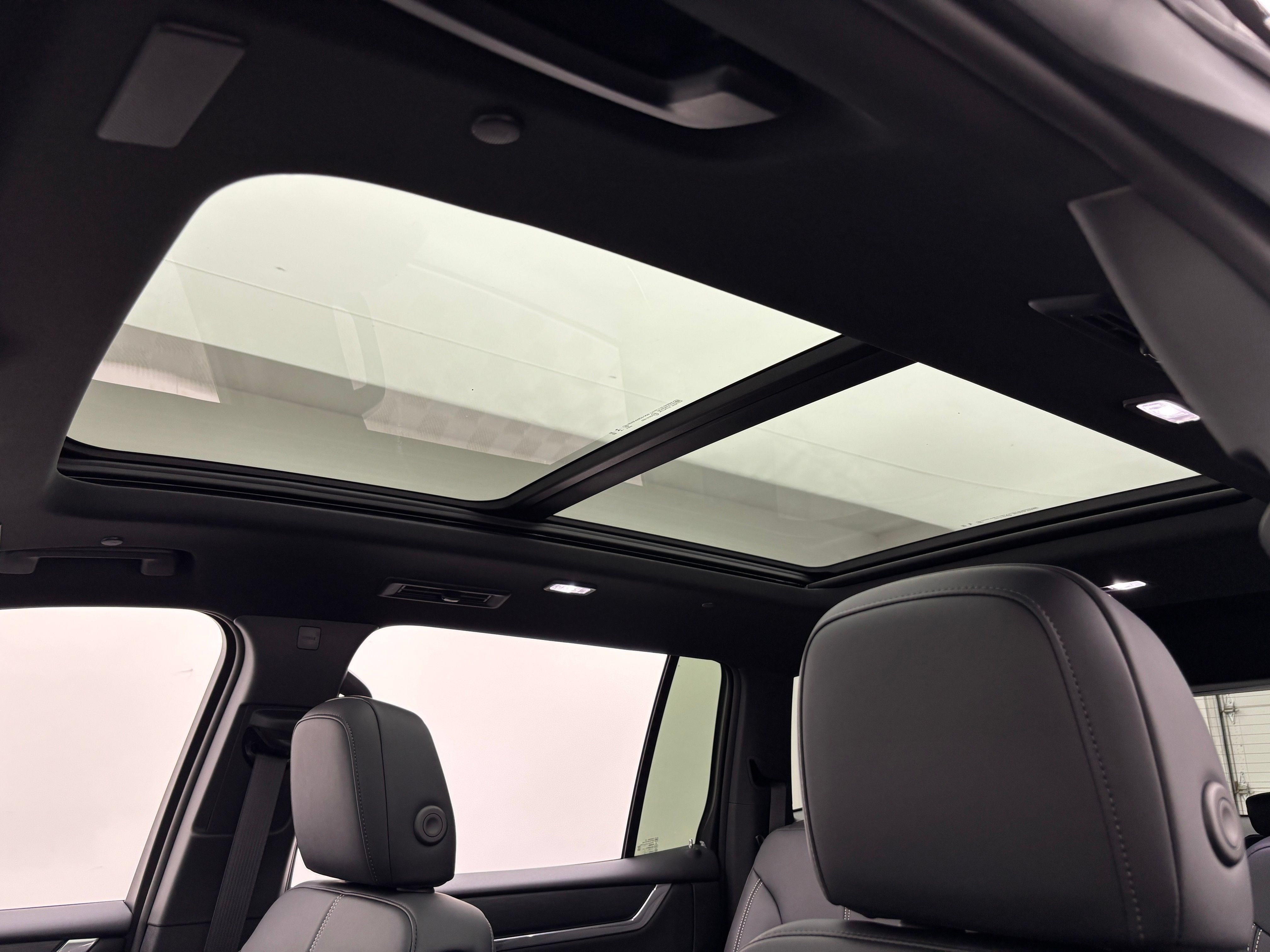 New 2026 GMC Acadia Elevation w/ Black Edition FWD image 5