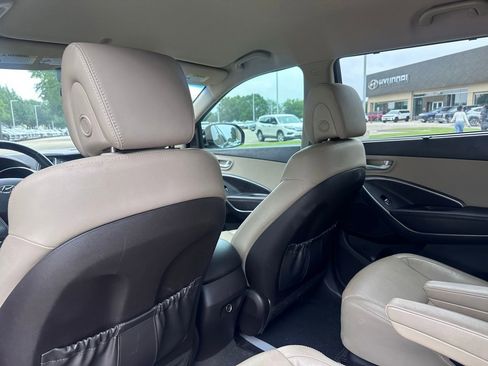 Used 2015 Hyundai Santa Fe Limited FWD image 19