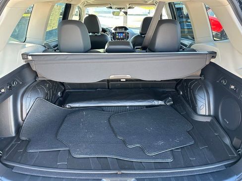Used 2023 Subaru Forester Touring image 7
