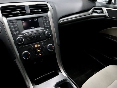 Certified 2018 Ford Fusion S image 29