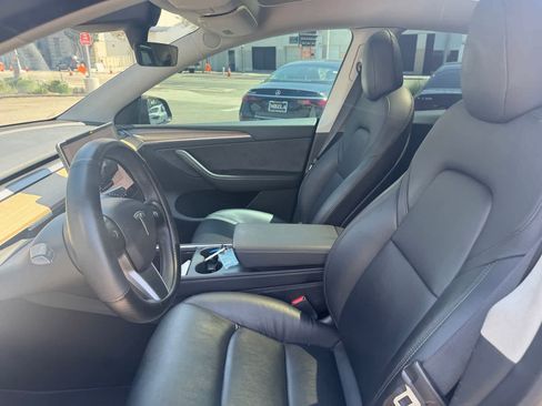 Used 2022 Tesla Model Y Long Range AWD/4WD image 6
