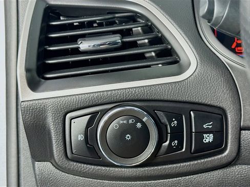 Used 2024 Ford Edge ST-Line image 14