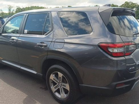 Used 2023 Honda Pilot EX-L image 2