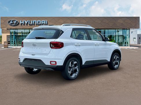 New 2025 Hyundai Venue SEL image 7