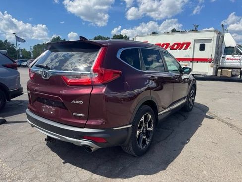 Used 2019 Honda CR-V Touring image 2