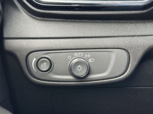 Certified 2023 Chevrolet Bolt LT image 21