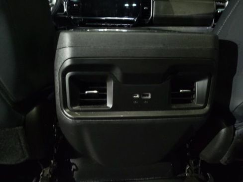 Used 2022 Chevrolet Silverado 1500 LT w/ Protection Package image 39