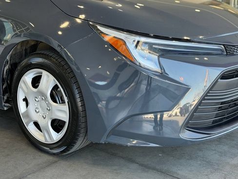 Certified 2025 Toyota Corolla LE FWD image 9