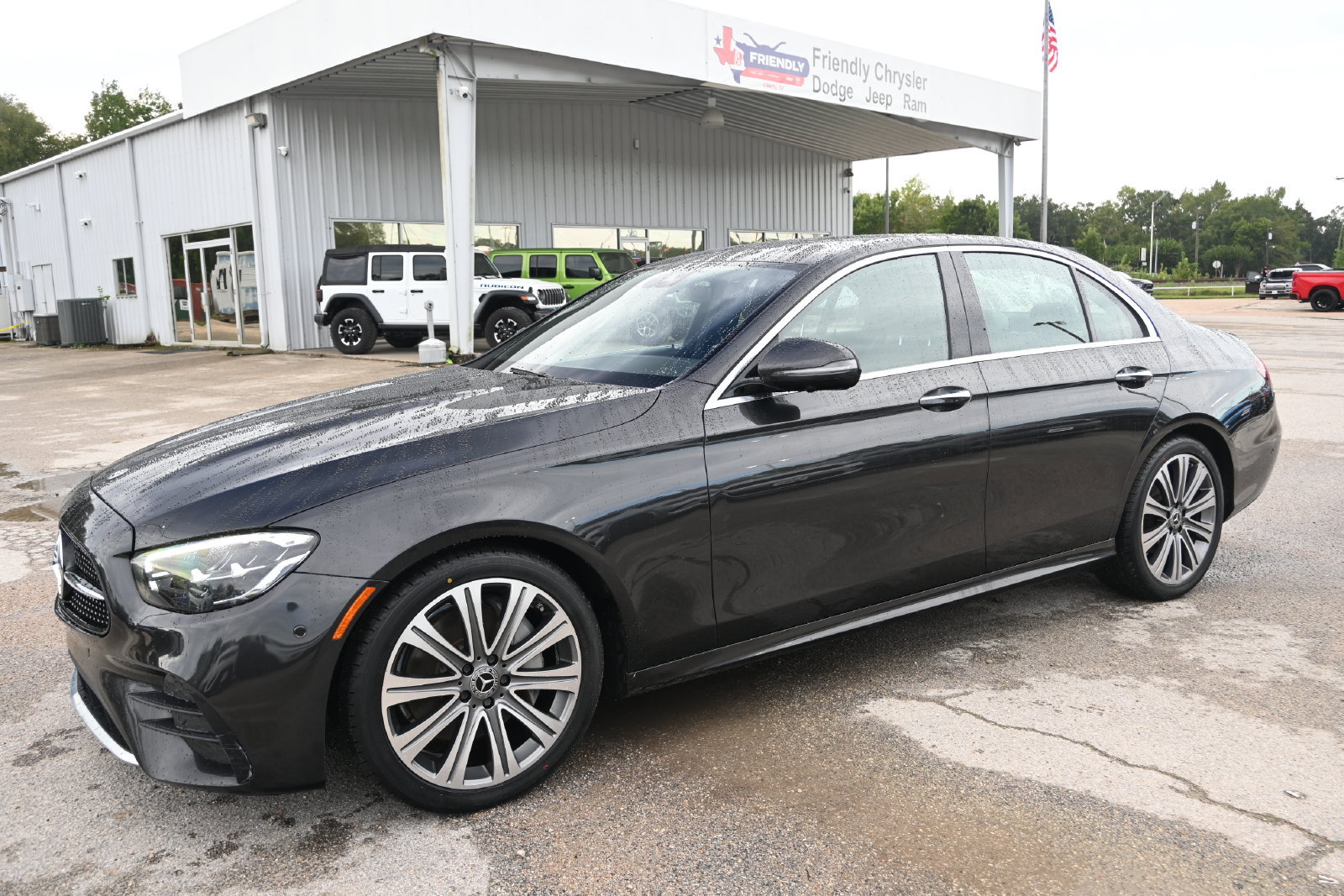 Used 2021 Mercedes-Benz E 350 Sedan image 5