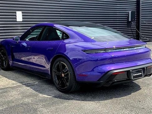 New 2025 Porsche Taycan GTS image 3