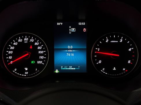 Used 2022 Mercedes-Benz Sprinter 2500 image 38