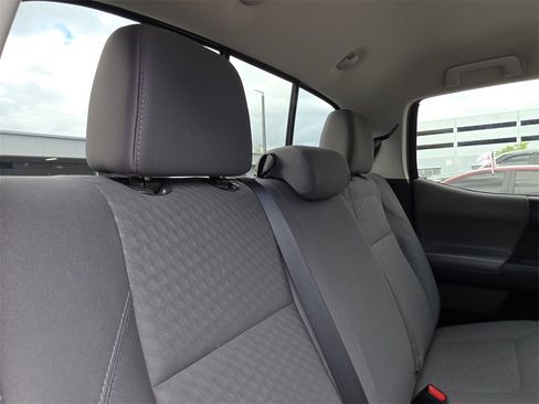 Used 2021 Toyota Tacoma SR5 image 18