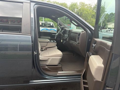 Used 2020 Chevrolet Silverado 2500 LT w/ Fleet Comfort Package AWD/4WD image 45