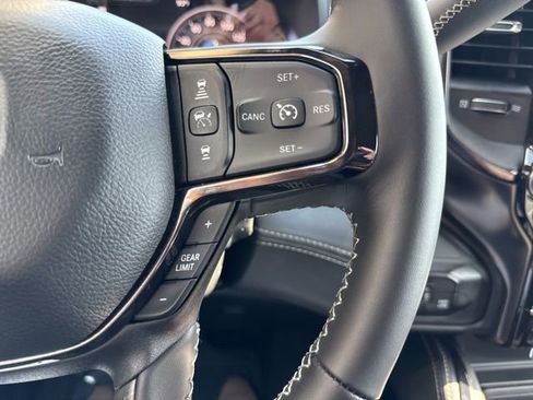 New 2026 RAM 2500 Limited AWD/4WD image 15