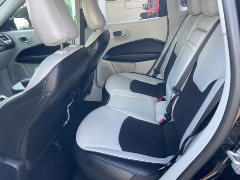 Used 2019 Jeep Compass Latitude image 22