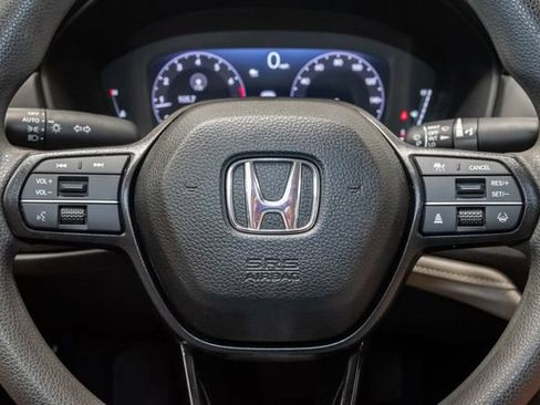 Used 2025 Honda Accord SE image 11