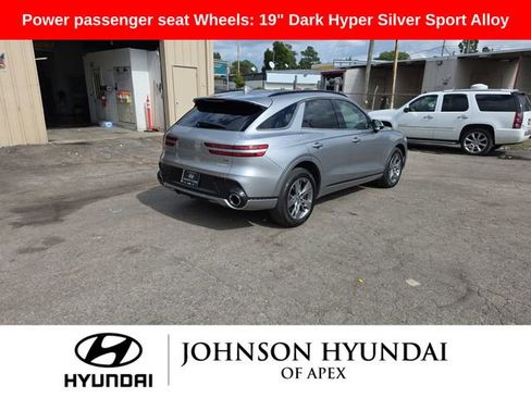 Used 2024 Genesis GV70 3.5T Sport image 15