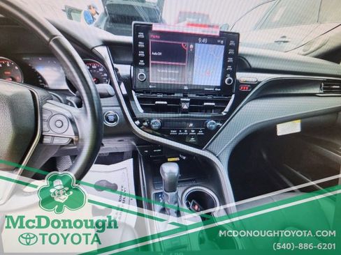 Used 2024 Toyota Camry XSE w/ Navigation Package image 7