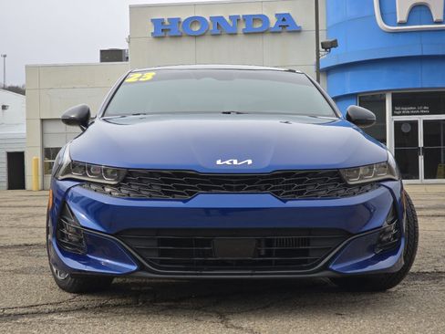 Used 2023 Kia K5 GT-Line image 11