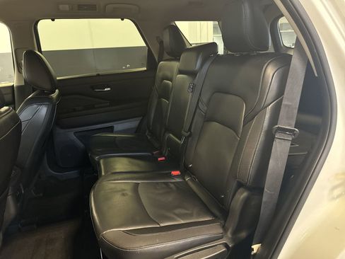Certified 2024 Nissan Pathfinder SL image 23