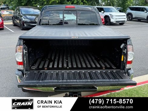 Used 2013 Toyota Tacoma 4x4 Access Cab w/ SR5 Pkg image 30