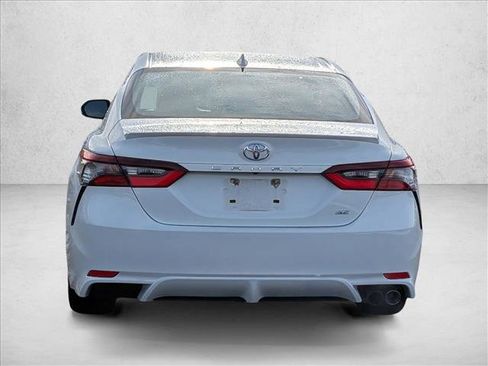 Used 2023 Toyota Camry SE image 6