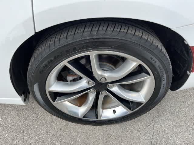Used 2016 Dodge Charger R/T RWD image 12