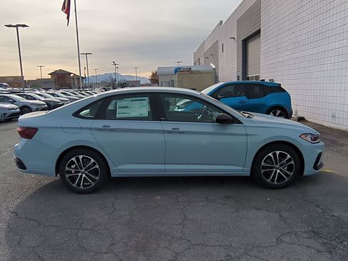 New 2025 Volkswagen Jetta Sport image 2